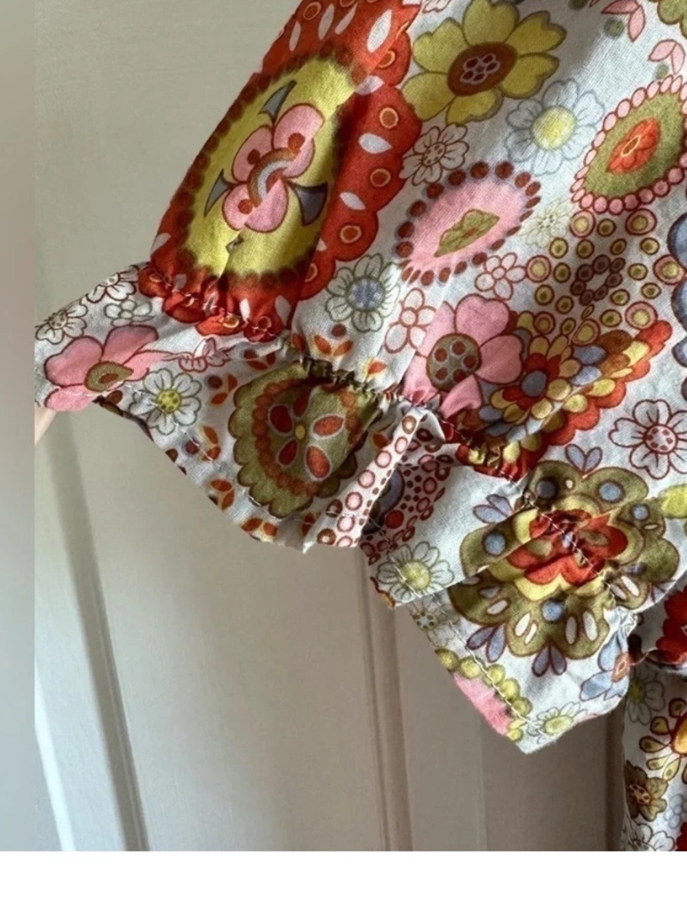 Floral Paisley Short Sleeve Women's Top in Multi-Color - Picture 6 of 9